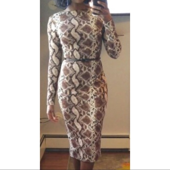 Python print long sleeved midi dress - Picture 2 of 5